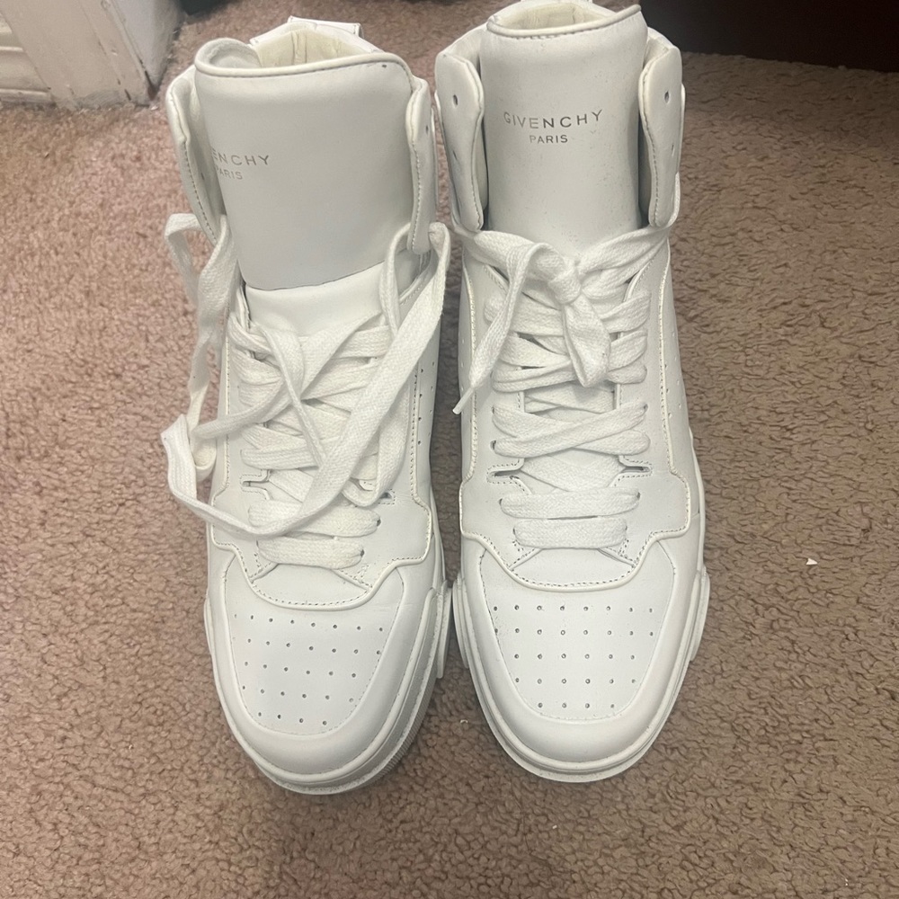 Givenchy high top sneaker